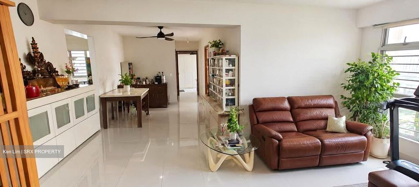 Tampines Avenue 8 (Tampines), Multi Generation #639558671